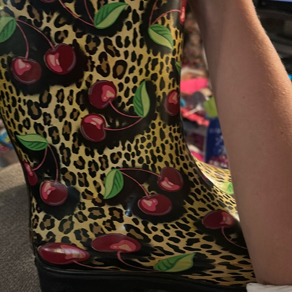 rain boots